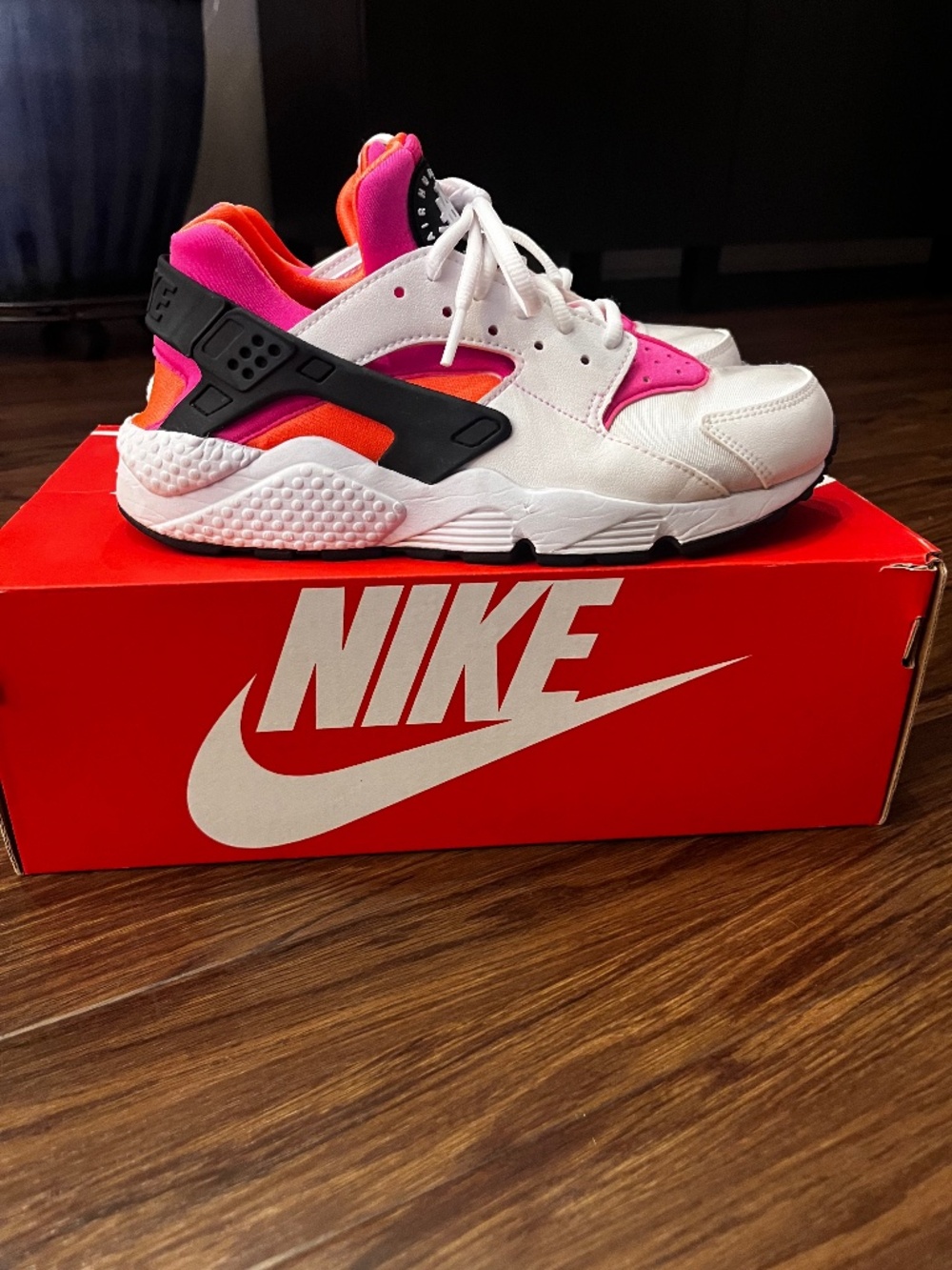 Nike Air Huarache Run Size 8.5